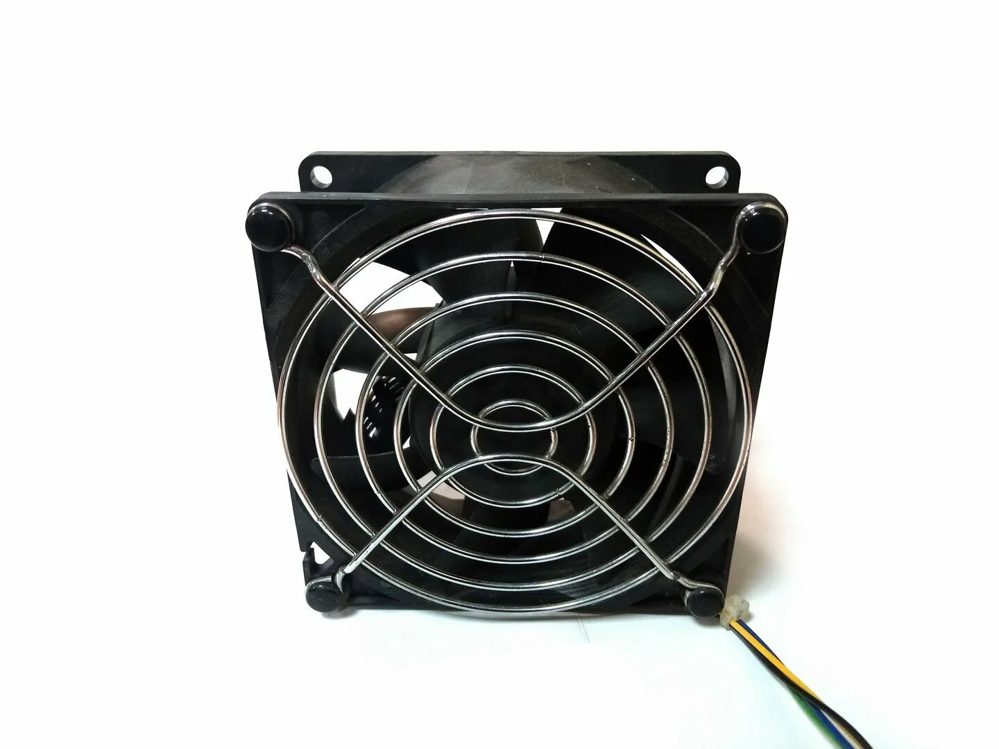 Вентилятор HP (Delta) Brushless 0,6A 12v 120x120x25mm для MicroServer G7 N54L N40L N36L(620828-001) Вентилятор HP (Delta) Brushless 0,6A 12v 120x120x25mm для MicroServer G7 N54L N40L N36L(620828-001)